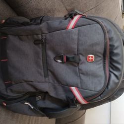 SWISS GEAR 2800 USB Laptop Backpack