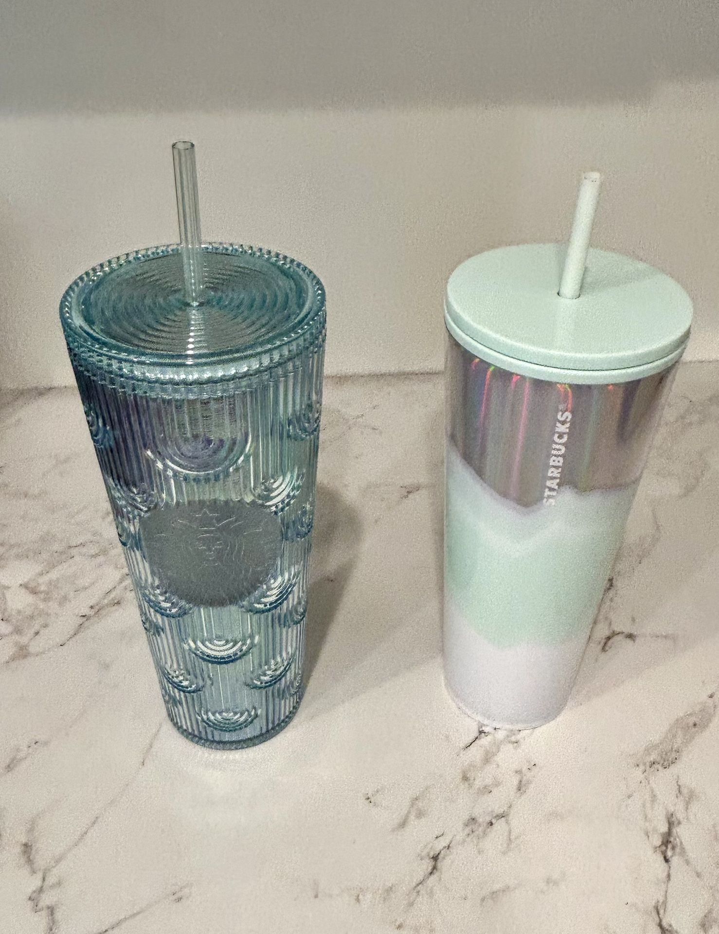 Starbucks 24 oz Iridescent Venti Cold Cups – Mermaid & Holiday Wave
