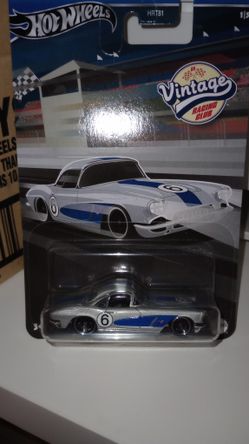 Hot Wheels 1962 Corvette. 