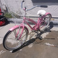 Women's 26" Pink Diamondback Della Cruz Beach Cruiser With Basket 