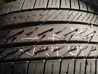 215 45 17 one good Nitto tire