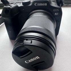 Canon EOS R7 Mirrorless Camera