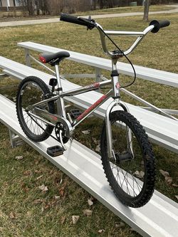 Schwinn Aerostar Bmx Bike