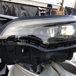 2019 - 21 Jeep Cherokee Left Hand Headlight
