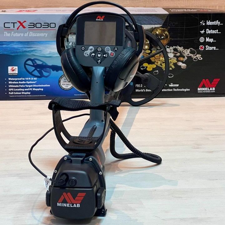 Minelab CTX 3030 Metal Detector