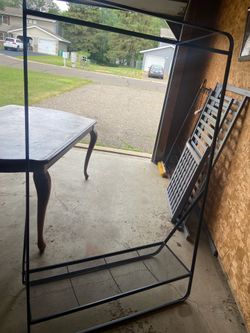 Clothes rack