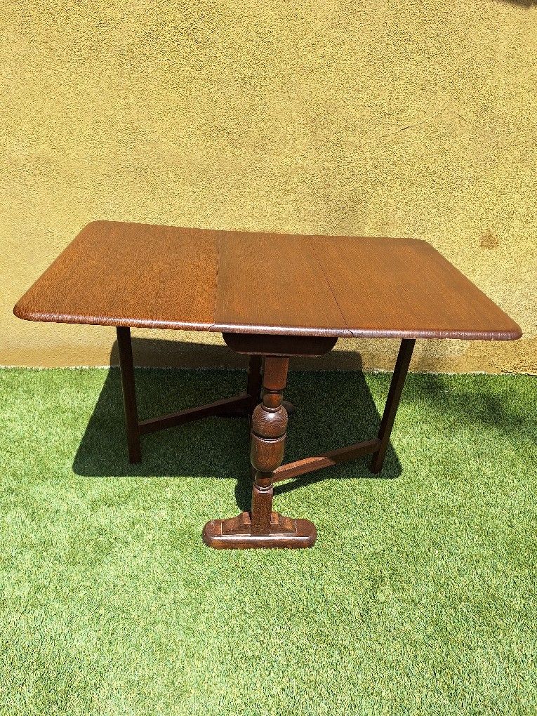 Antique Gate Leg Table