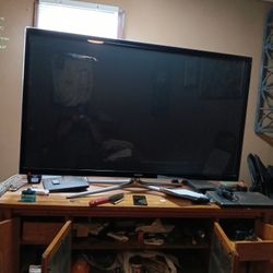 Samsung Smart TV. 60 Inch