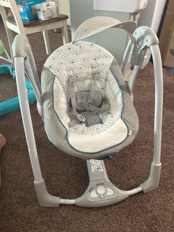 Baby swing