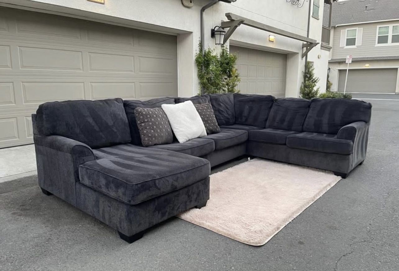 Huge Dark Grey Sectional Couch Sofa From Ashley Furniture In 