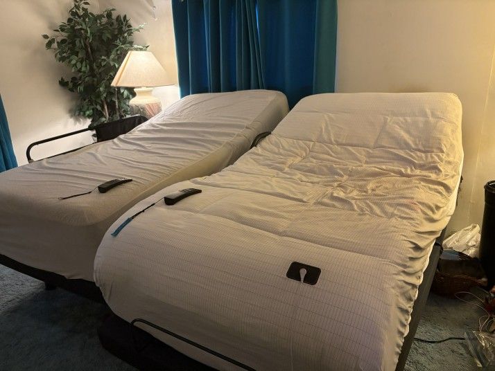 ALMOST NEW Electric Adjustable king or 2 twin beds