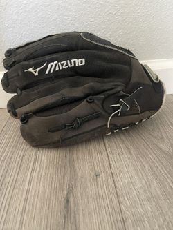 Mizuno Baseball Glove