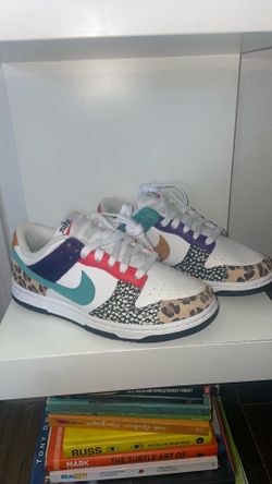 Women’s Nike dunk low size 5