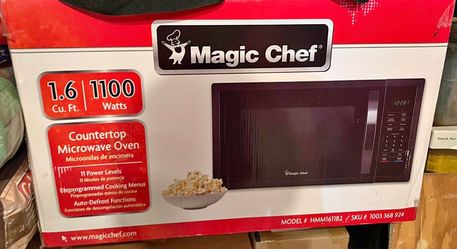 Brand new Magic Chef Countertop Microwave Oven