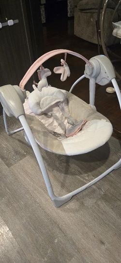 Ingenuity Comfort 2 Go Compact Portable 6-Speed Cushioned Baby Swing with Music, Folds Easy, (Pink Flora the Unicorn)