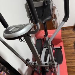 Hybrid Bike/Elliptical Trainer Upright Bike