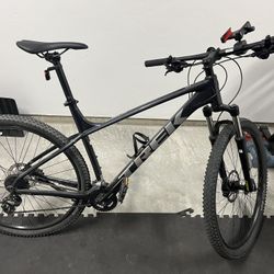 Trek Marlin 5 XL