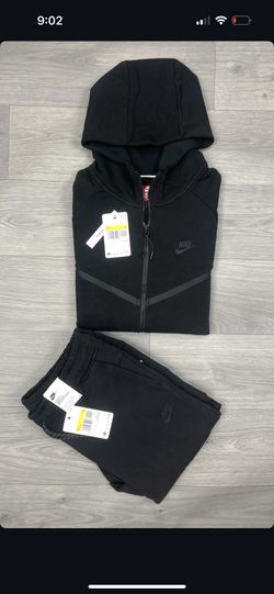 All black Nike tech multiple sizes