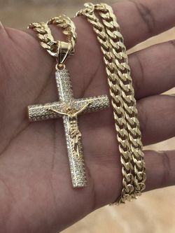 Big Jesus On Cross With Stones Gold Plated 24 Inch Cuban Necklace