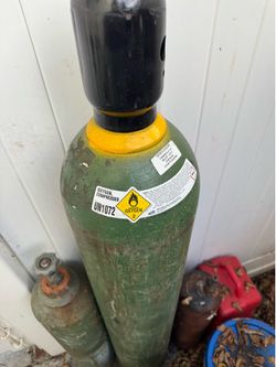 Large Welding Cylinder, Owned, Full, Sealed & Up to Date