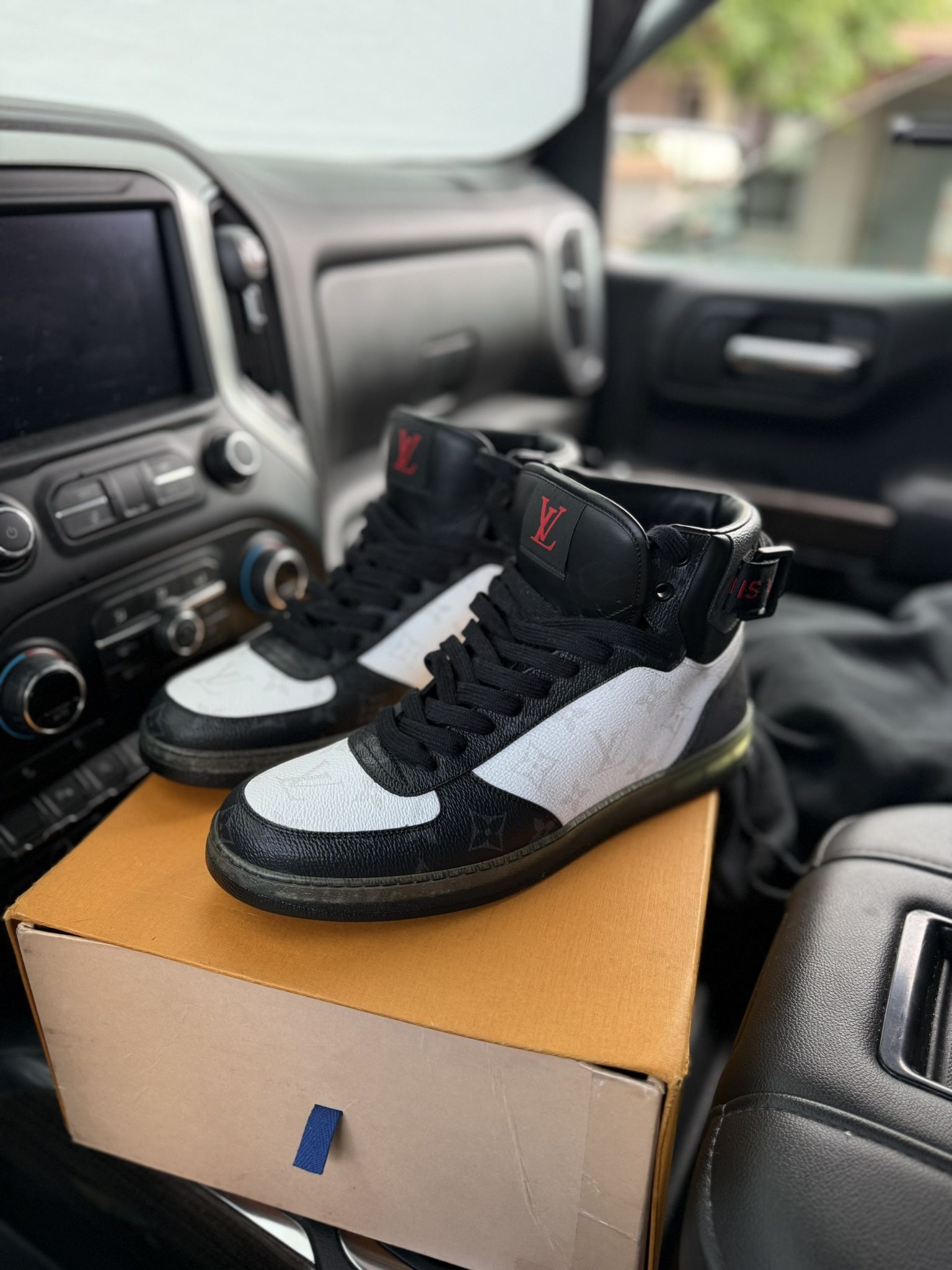 LOUIS VUITTON “Rivoli” Men’s High Sneakers | Size 9 UK = Size 10.5 US