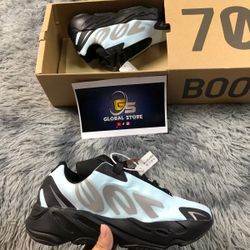 Adidas Yeezy Boost 700 MNVN Size 8.5