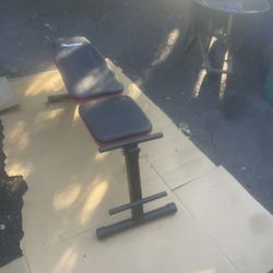 Never used before exercise bench for weightlifting sit ups this thing is brand new still I just put it together a month ago