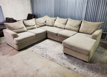 Beige Sectional Sofa With Reversible Chaise