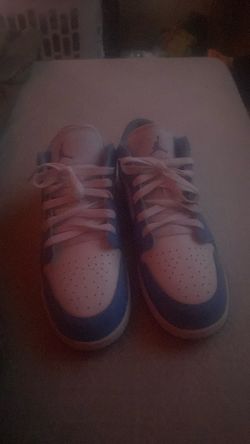 air jordan 1 low se white legend blue  size 7
