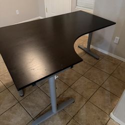 Big Desk