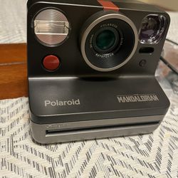 Polaroid I-Type Camera Mandalorian Edition 