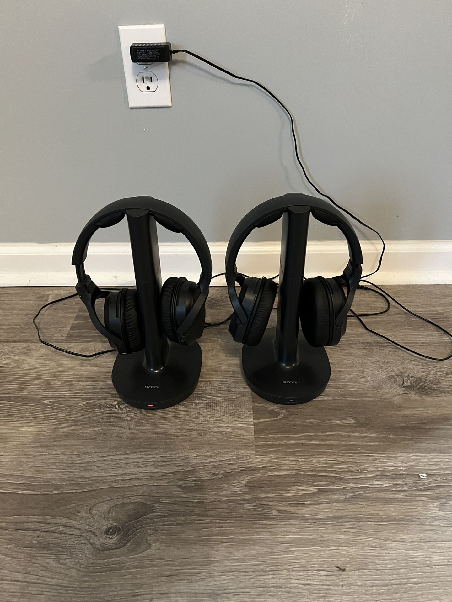 (2) Sony Wireless Chargeable Television Entertainment Headphones