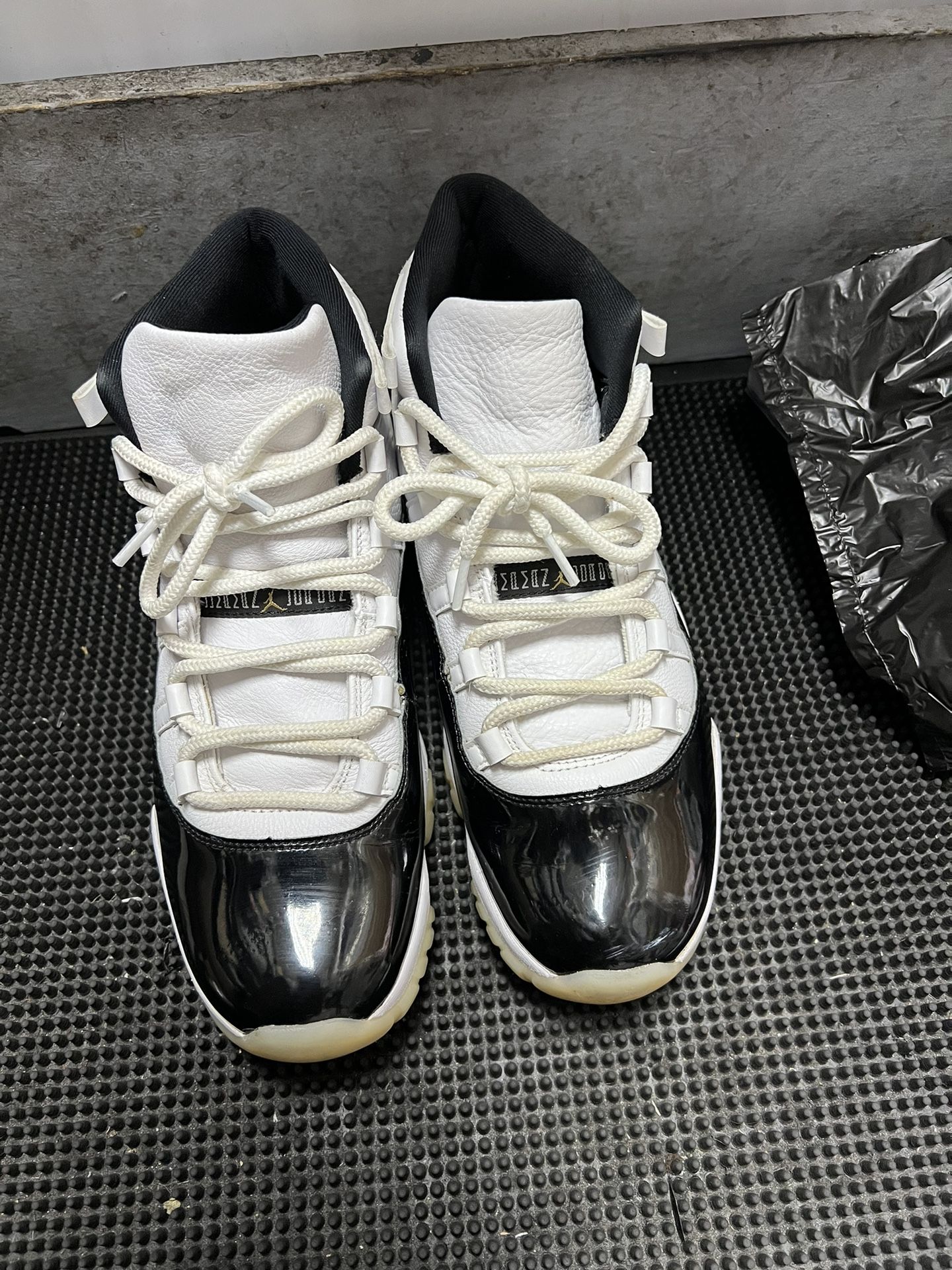 jordan 11 graditude