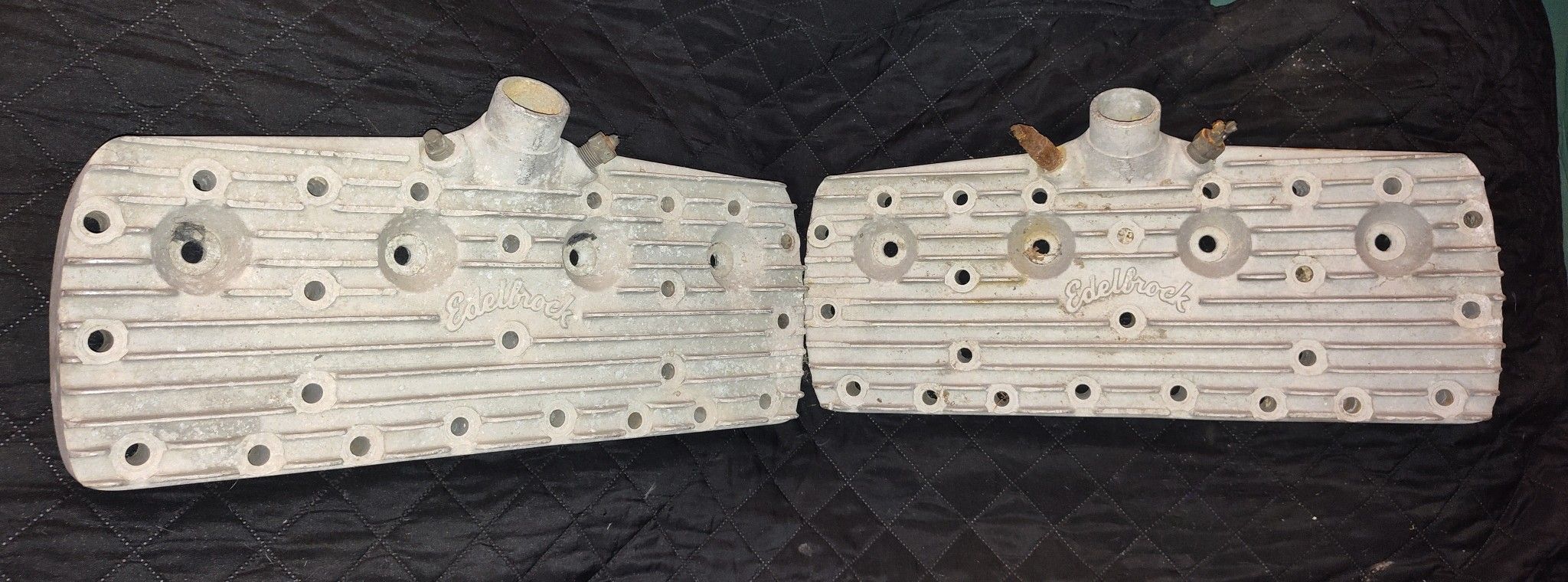 Edelbrock Ford Flathead Cylinder Heads