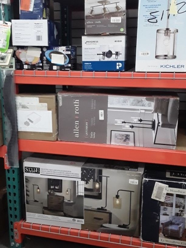 Chandelier Lights LAMPS AND MORE. PRICES VARIES