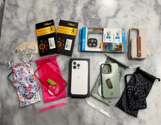iPhone 13 Pro 256GB Unlocked AND Accessories Bundle