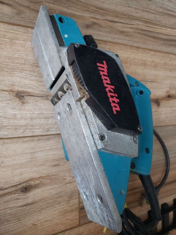 Makita Power Planer