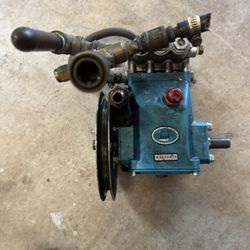 CAT Pumps 5CP2120W 4 GPM 2500 PSI 6.9 HP Ceramic Triplex Plunger Pump