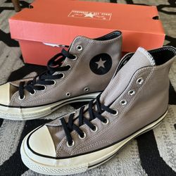 Converse chuck jaylor M size 7.5