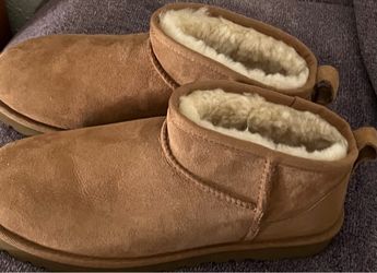 Uggs classic ankle boots