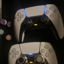 2 Ps5 Sony Controllers