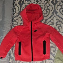 Nike Tech Fit size 4t