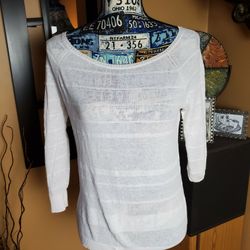 ANN TAYLOR LOFT WHITE SEE-THROUGH 3/4 SLEEVE TOP!
