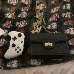 Black Purse With Gold Chain Attachment(Used Once)