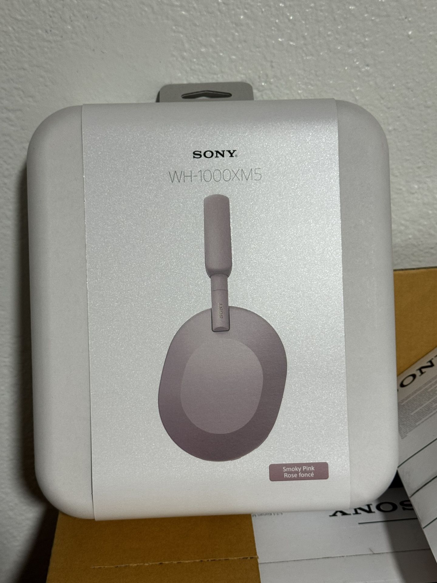 Sony WH-1000XM5 Premium Noise Canceling Wireless Headphones, Auto NC Optimizer, 30-Hour Battery, Alexa Voice Control, Smoky Pink