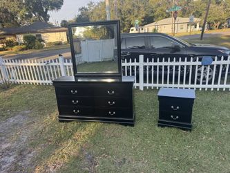 Dresser With Nightstand