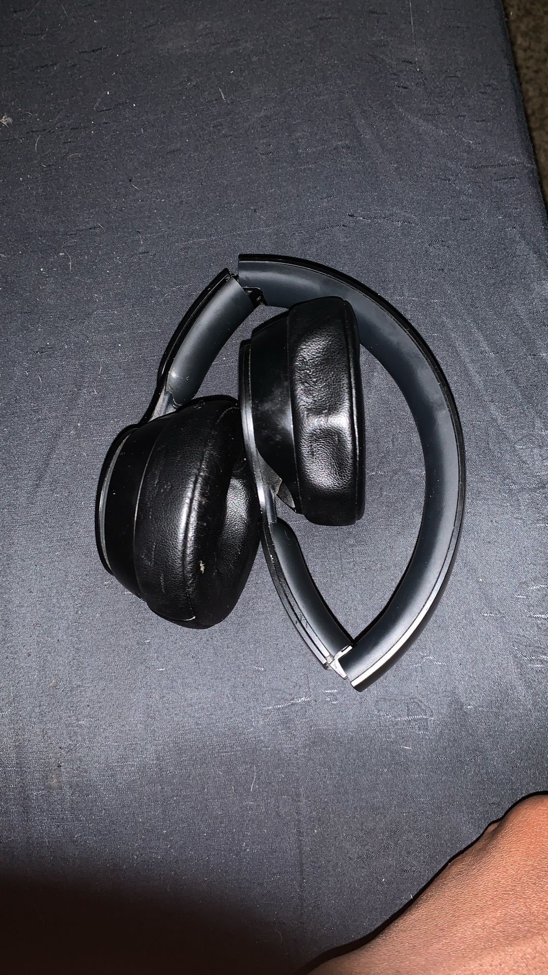 Beats solo pro For Parts