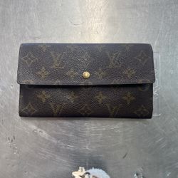 Louis Vuitton Wallet 