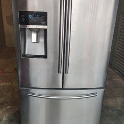 Stainless Steel Refrigerator 3 Door French. Ice Maker Works Water Works The Freezer Works The Fridge Works Works Really Really Good They All It Work