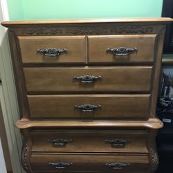 Antique Wood furniture 2 pieces good condition